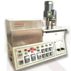 Ekstruder s Mini Vijkom Mini Lab